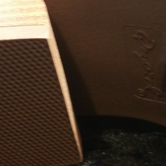 Qupid Womens Rager 24 Pull-on Stacked Heel Booties New never worn !!! - Picture 13 of 13